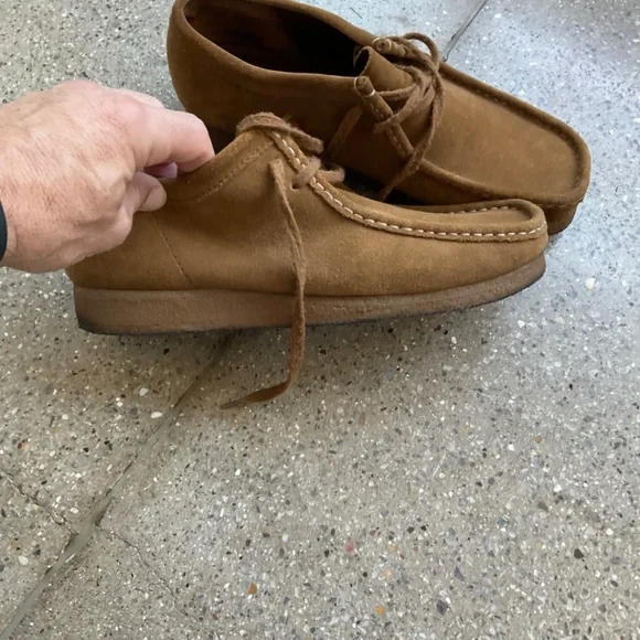 Clarks Wallabee, Lo, Tobacco Suede, Men's 9 (fits 9.5) - Picture 2 of 4